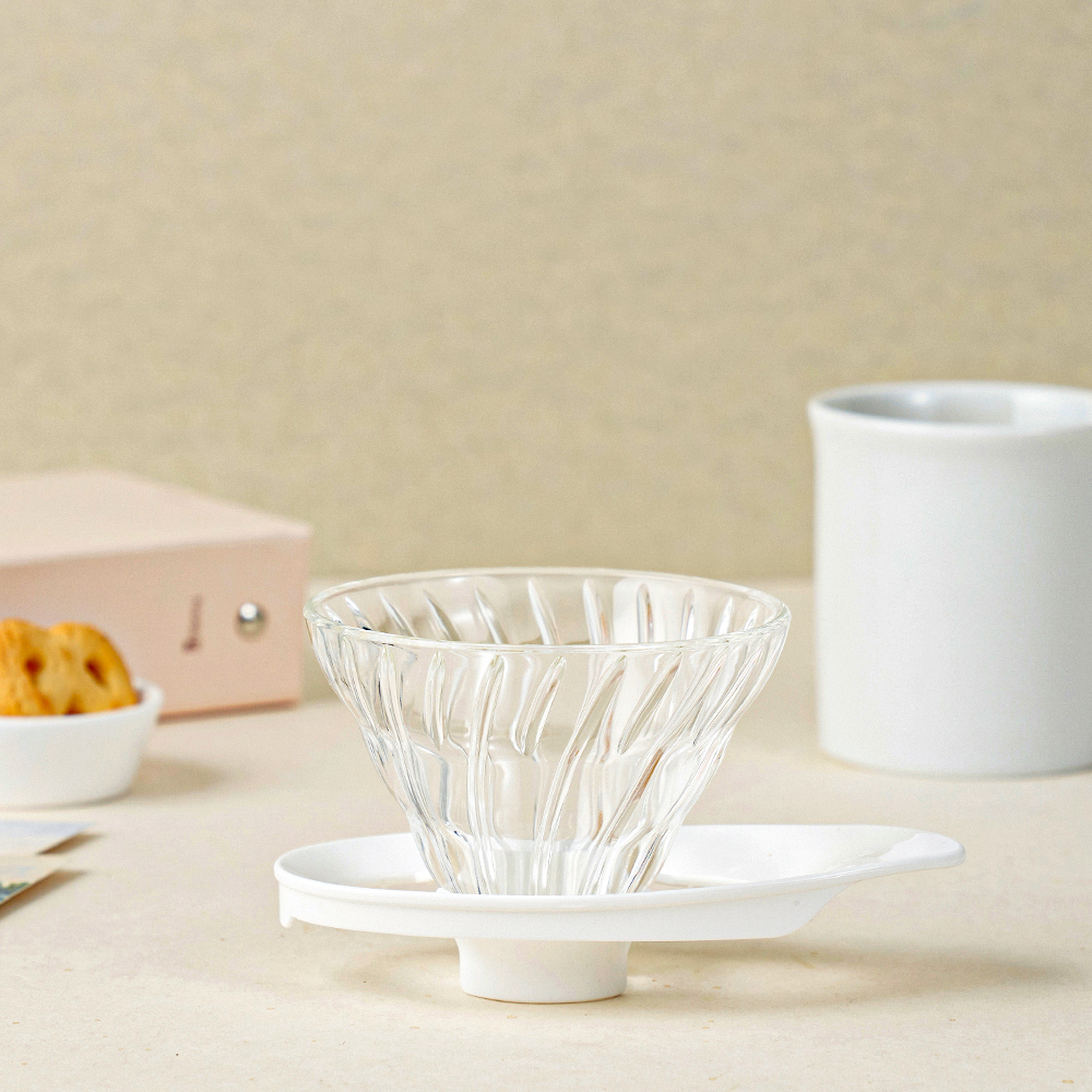 하리오 V60 글라스 드리퍼 01 화이트 VDGR-01-W