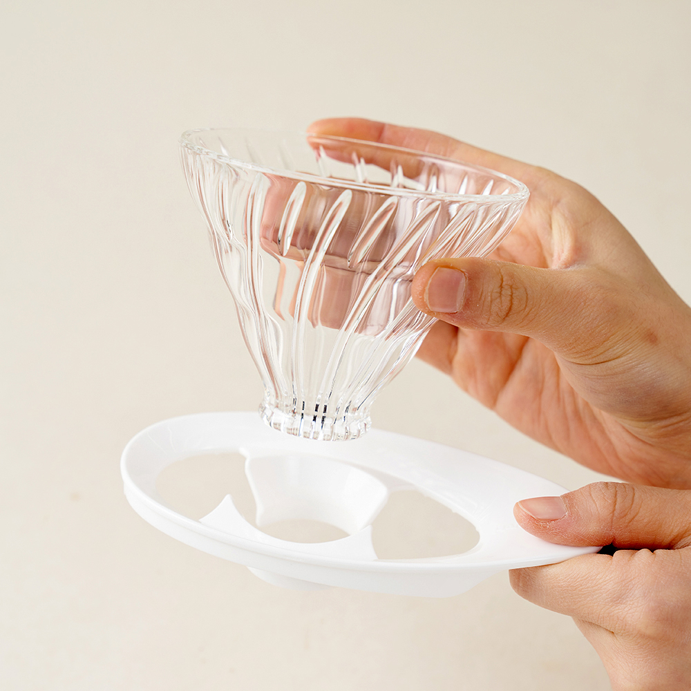 하리오 V60 글라스 드리퍼 01 화이트 VDGR-01-W