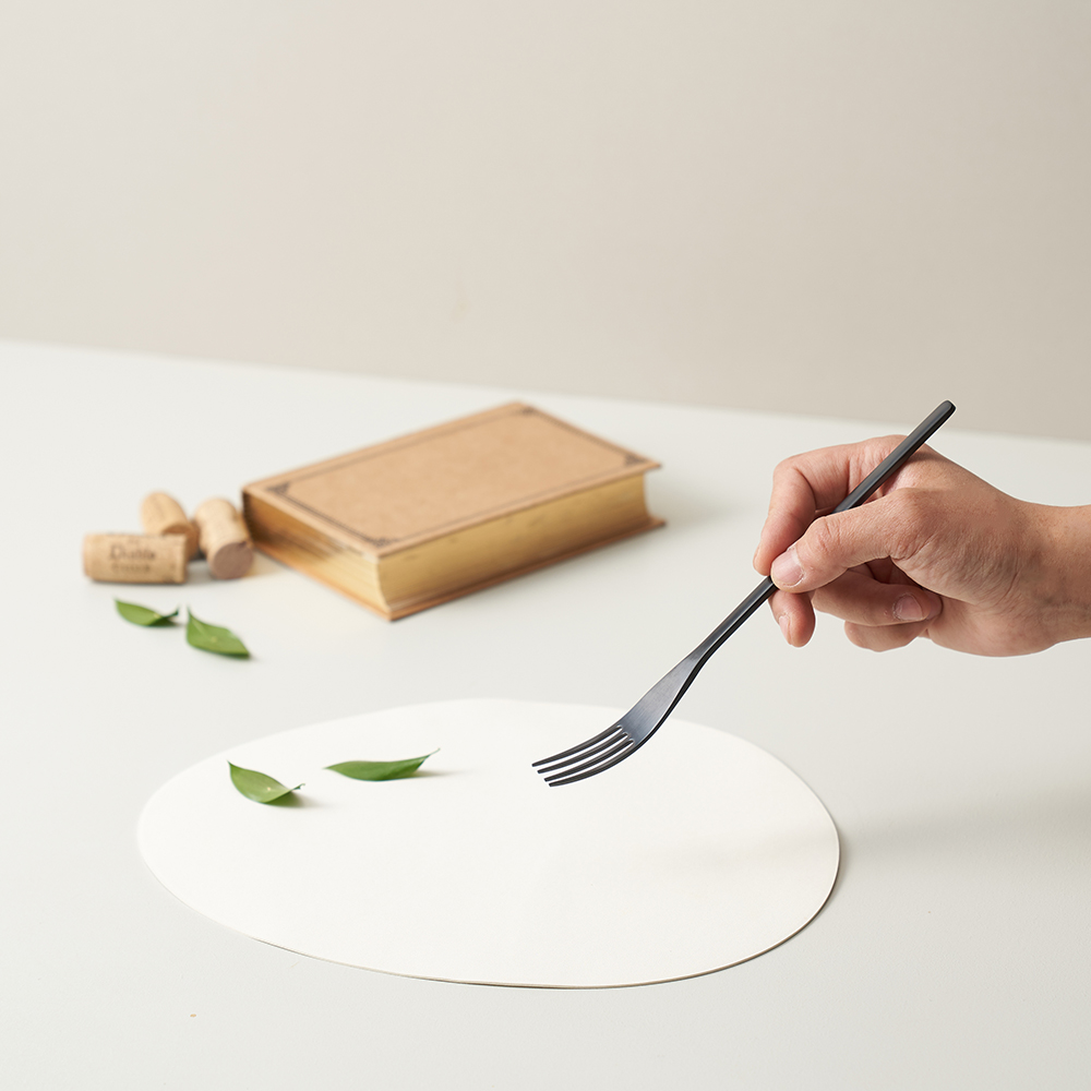 러브라믹스 아파트먼트 디너 포크 - 매트블랙 (20cm)
