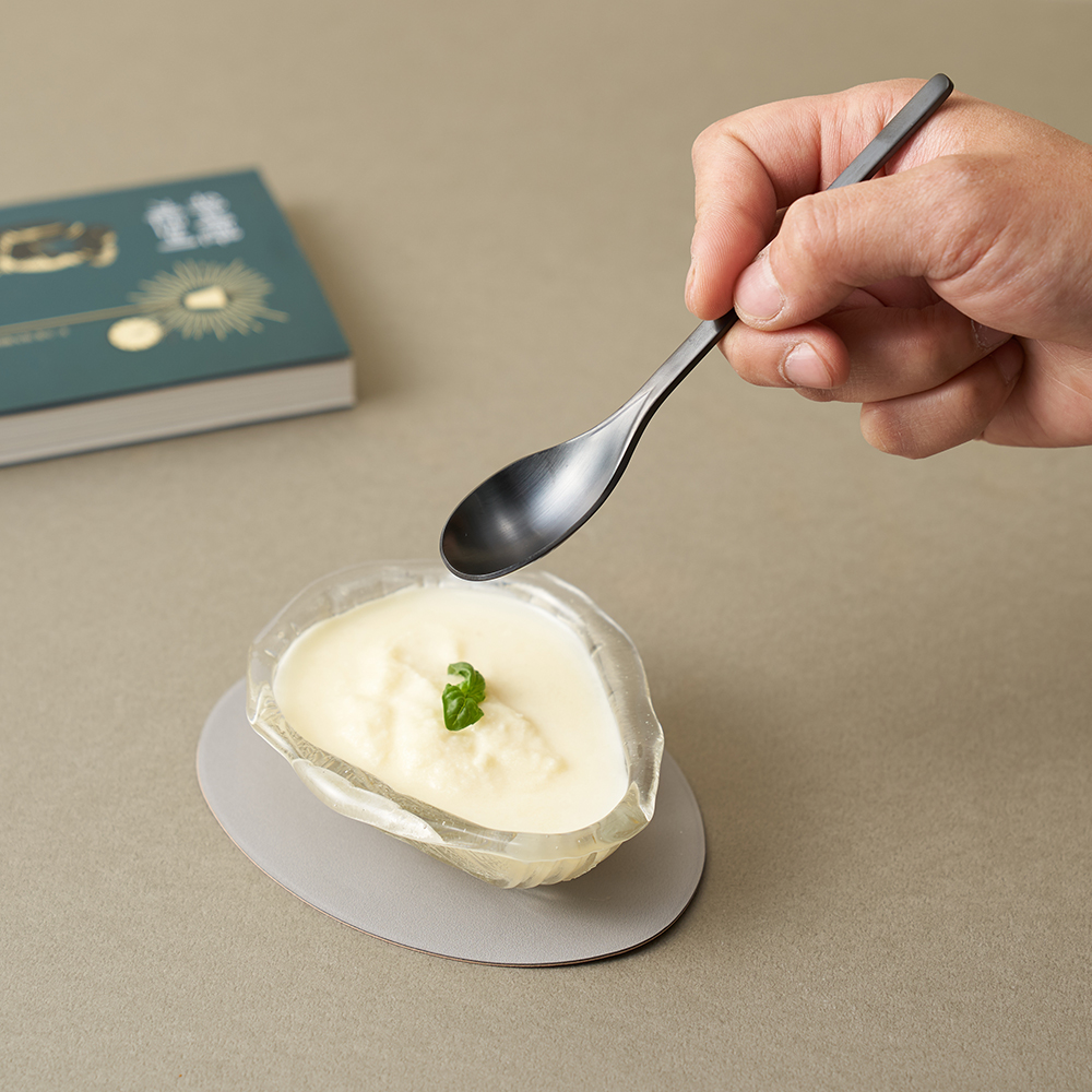 러브라믹스 아파트먼트 디저트 스푼 - 매트블랙 (14.5cm)