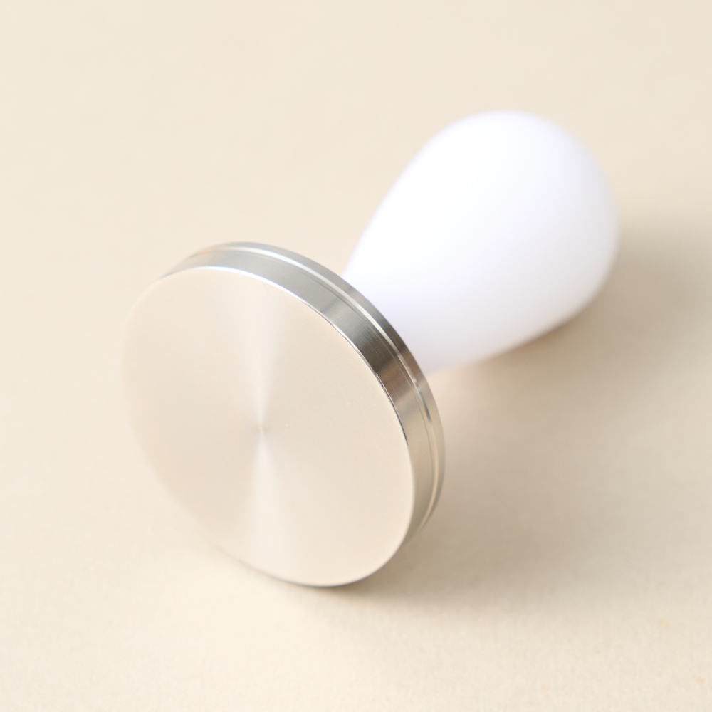 레볼루션 화이트 손잡이 탬퍼 58.4mm